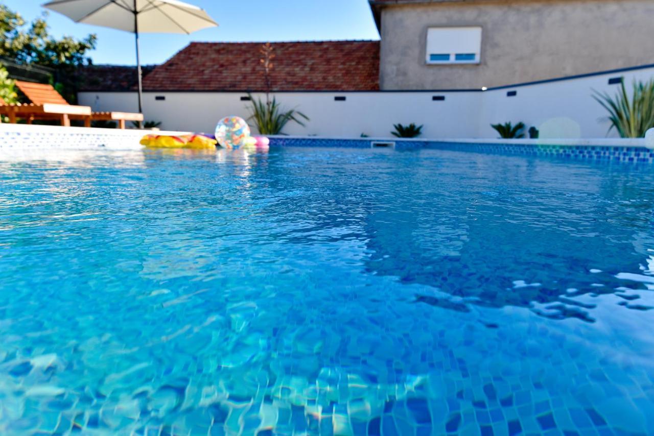 Villa Navita Augustinus With Pool Debeljak Екстер'єр фото