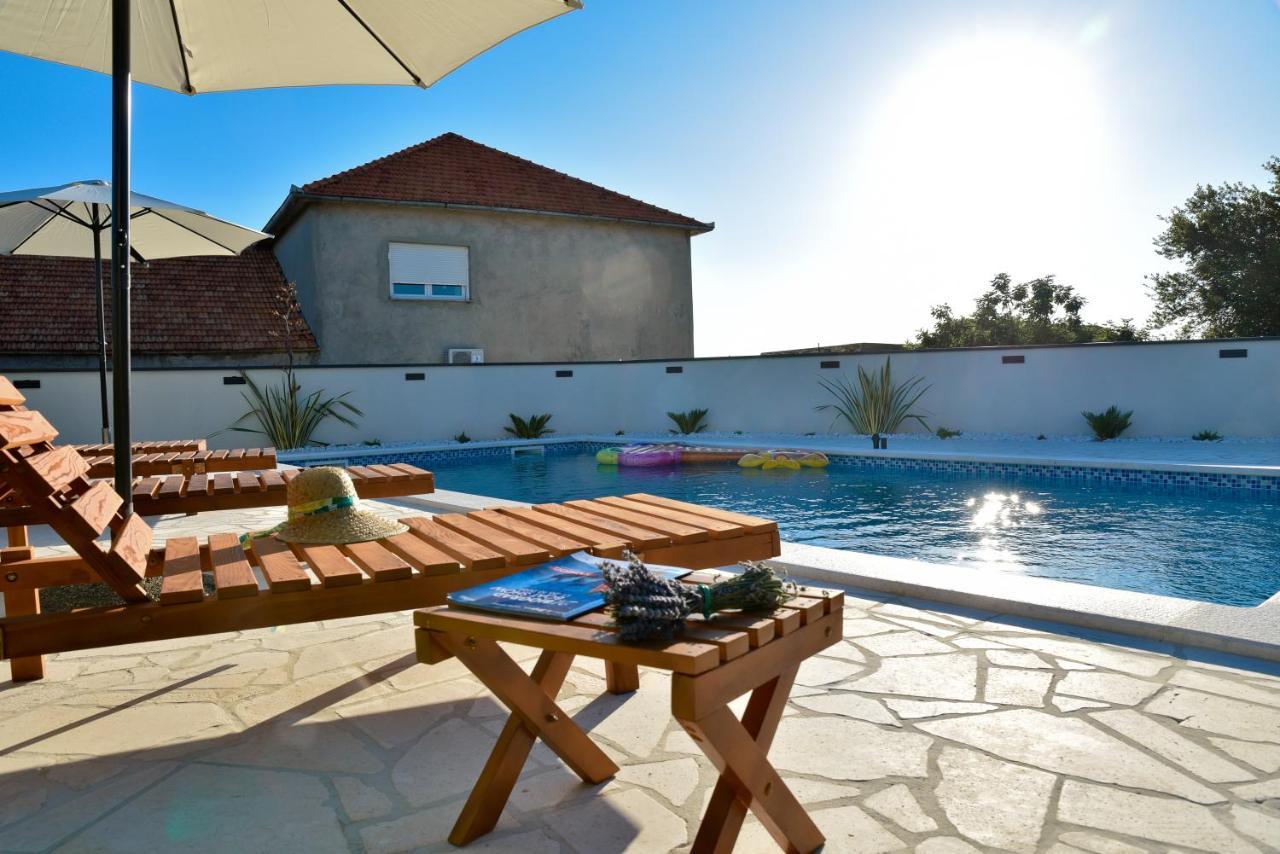 Villa Navita Augustinus With Pool Debeljak Екстер'єр фото