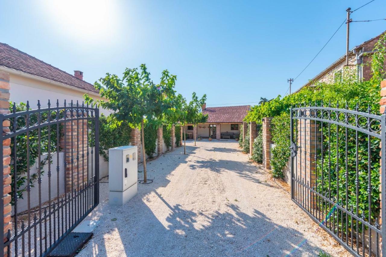 Villa Navita Augustinus With Pool Debeljak Екстер'єр фото